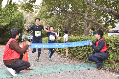 ゴール地点にカメラマン